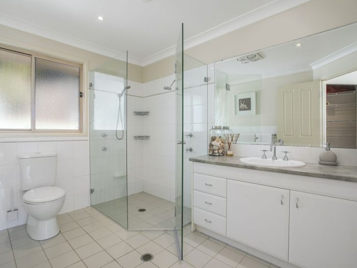 12 Kallista Ave, St Ives NSW 2075, Australia