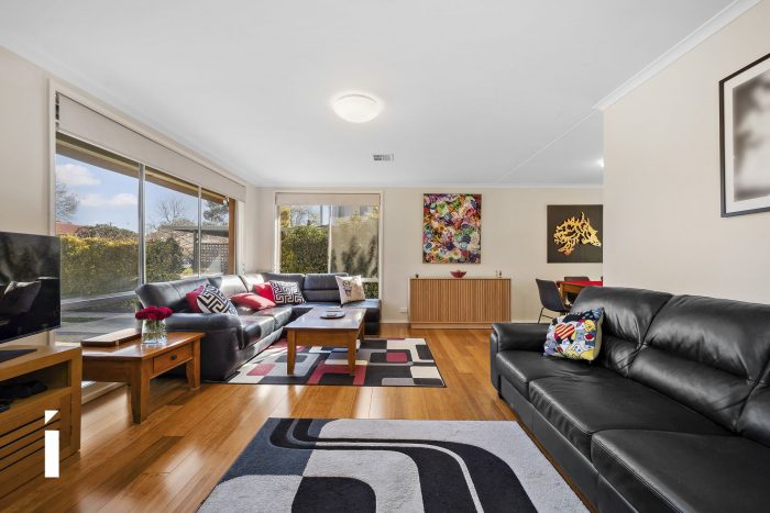 35 Debenham St, Mawson ACT 2607, Australia