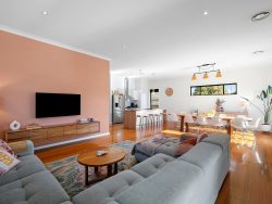 21 Keck St, Flora Hill VIC 3550, Australia
