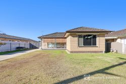 460 Alldis Ave, Lavington NSW 2641, Australia