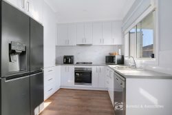 460 Alldis Ave, Lavington NSW 2641, Australia