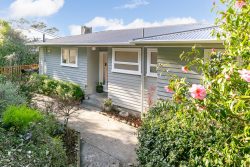 137 Ruskin Road, Newlands, Wellington, 6037, New Zealand