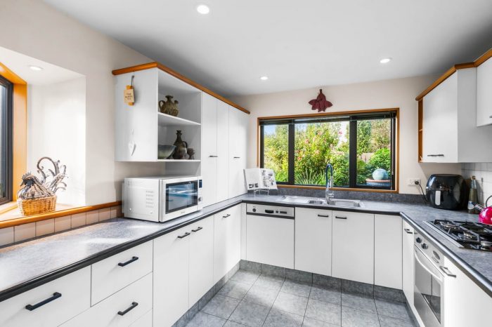 140 Memorial Ave, Burnside, Christchurch City, Canterbury, 8053, New Zealand