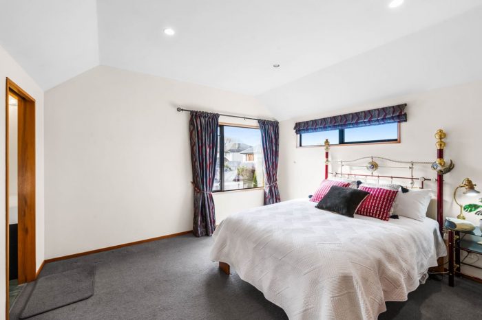 140 Memorial Ave, Burnside, Christchurch City, Canterbury, 8053, New Zealand