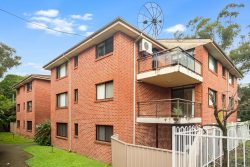4/125 Meredith St, Bankstown NSW 2200, Australia