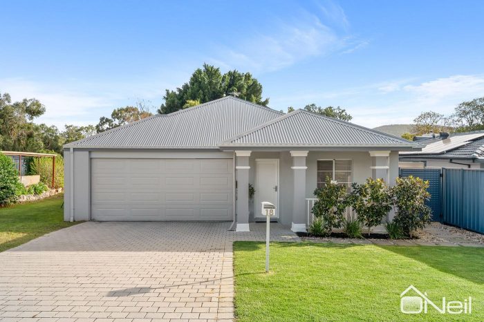 18 Millen St, Mount Nasura WA 6112, Australia