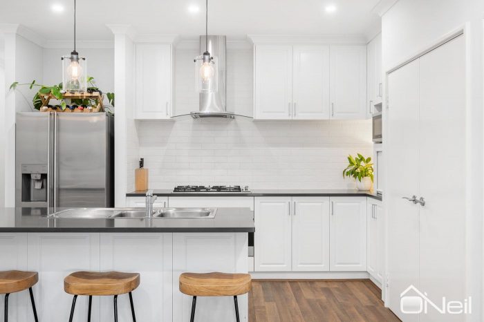 18 Millen St, Mount Nasura WA 6112, Australia