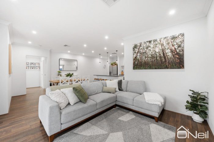 18 Millen St, Mount Nasura WA 6112, Australia
