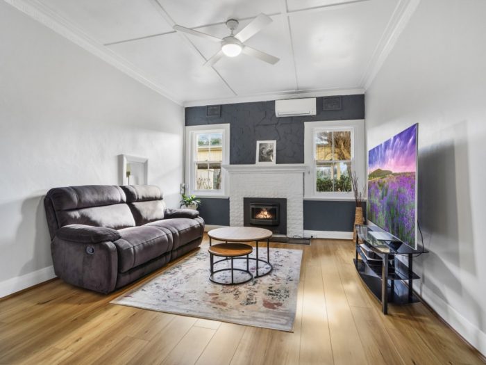 21 Milton St, Hamilton VIC 3300, Australia