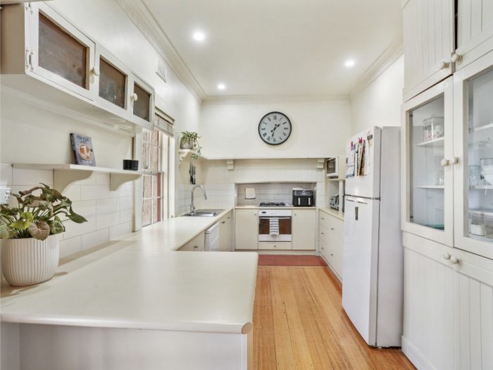 21 Milton St, Hamilton VIC 3300, Australia
