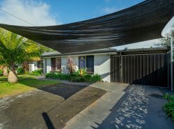 15 Muscat Ct, Wilsonton Heights QLD 4350, Australia