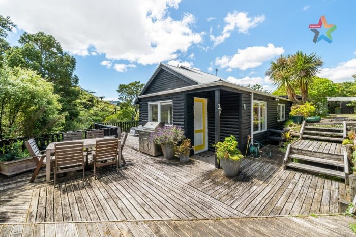 31 Pekanga Road, Normandale, Lower Hutt, Wellington, 5010, New Zealand