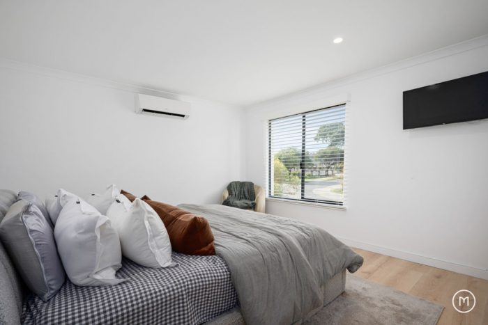 136 Kitchener Rd, Alfred Cove WA 6154, Australia