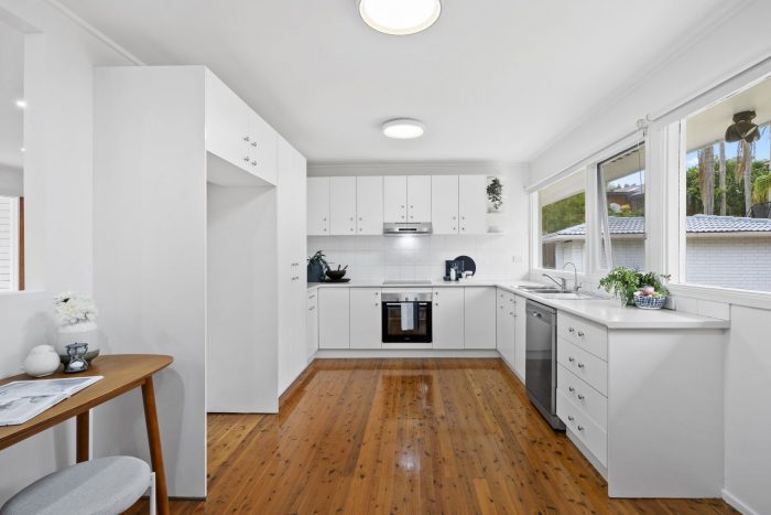17 George Mobbs Dr, Castle Hill NSW 2154, Australia