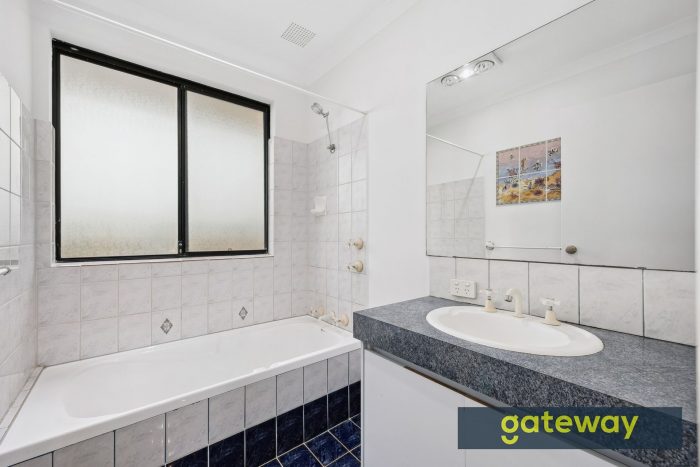 6 Waitch Loop, Beeliar WA 6164, Australia
