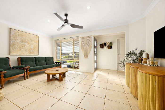 15 Waterlily Walk, Port Macquarie NSW 2444, Australia