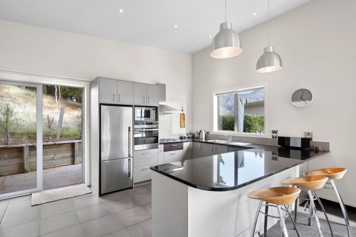 12 Bovett Place, Wanaka, Otago, 9305, New Zealand