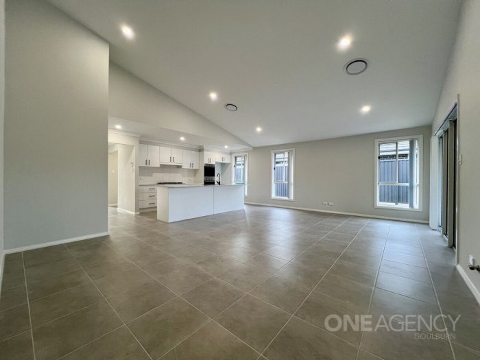 28 Roebuck St, Goulburn NSW 2580, Australia