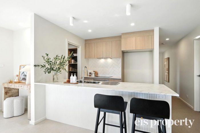 9 Shelduck Dr, Old Beach TAS 7017, Australia