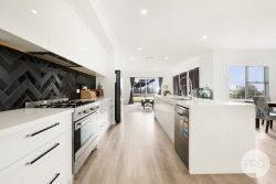 24 South St, Quirindi NSW 2343, Australia