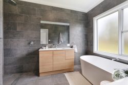 24 South St, Quirindi NSW 2343, Australia