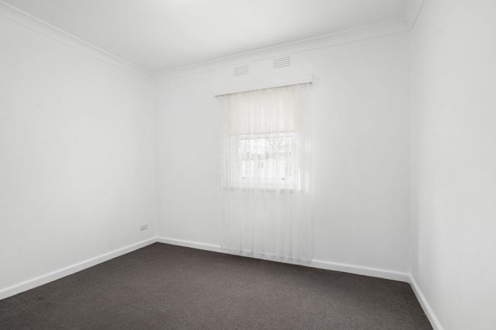 94 Steiglitz St, Ballan VIC 3342, Australia