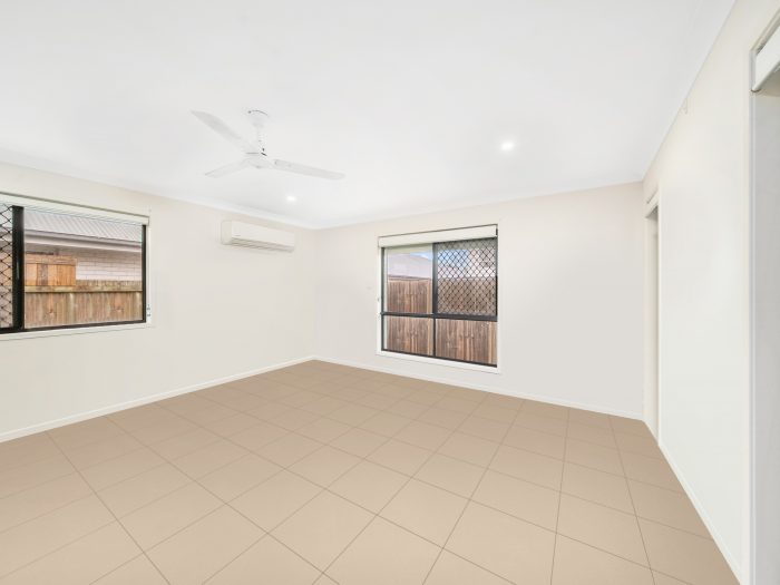 41 Sundown Cct, North Lakes QLD 4509, Australia