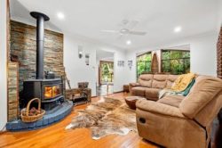 22 Sylvan Cl, Umina Beach NSW 2257, Australia