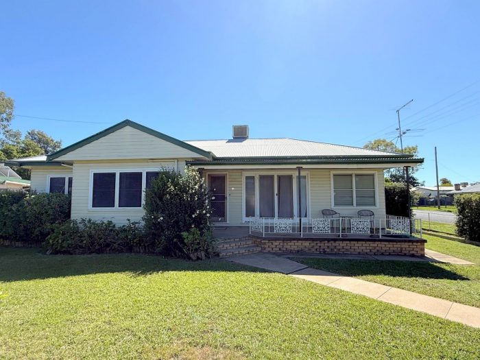 11 Thompsons Ave, Moree NSW 2400, Australia