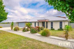 56 Laura St S, Latrobe TAS 7307, Australia