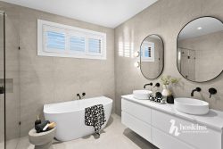 7 Vistaway Ct, Donvale VIC 3111, Australia