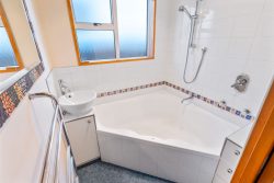 2 Warwick Street, Balaclava, Dunedin, Otago, 9011, New Zealand