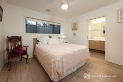 12 Cardiff Dr, Wodonga VIC 3690, Australia