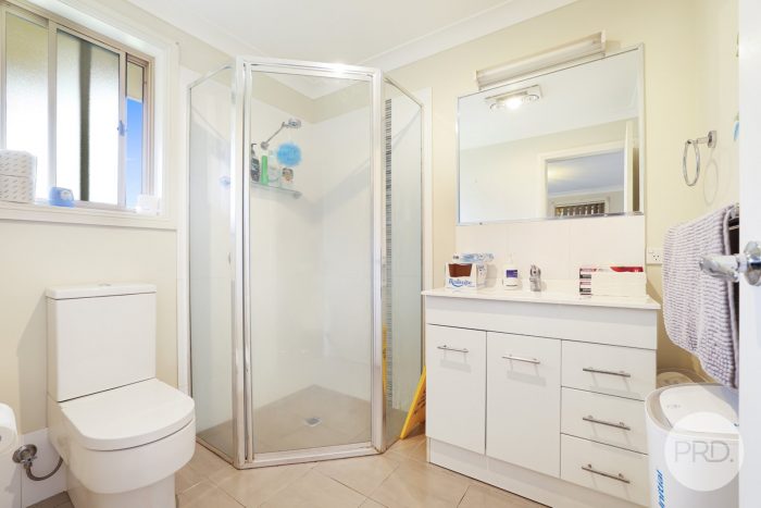 4 Wren Cl, Calala NSW 2340, Australia