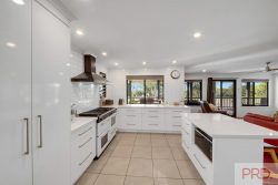 29 Wyndham Ave, Boyne Island QLD 4680, Australia