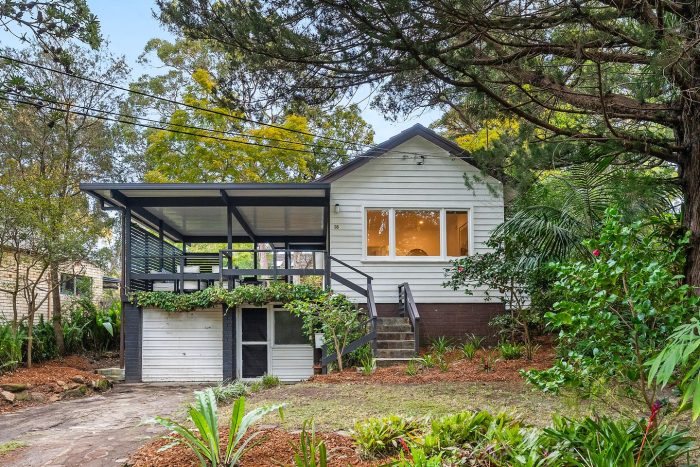38 Yanko Rd, West Pymble NSW 2073, Australia