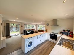 7A Watino Place, Takaka, Tasman, Nelson / Tasman, 7183, New Zealand