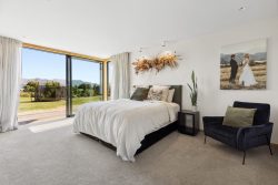58 Oak Lane, Wanaka, Otago, 9305, New Zealand