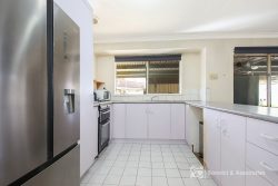 10 Whitehead Ct, Barnawartha VIC 3688, Australia