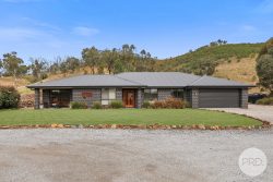7 Bibil Cl, Nemingha NSW 2340, Australia