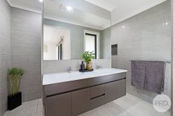7 Bibil Cl, Nemingha NSW 2340, Australia
