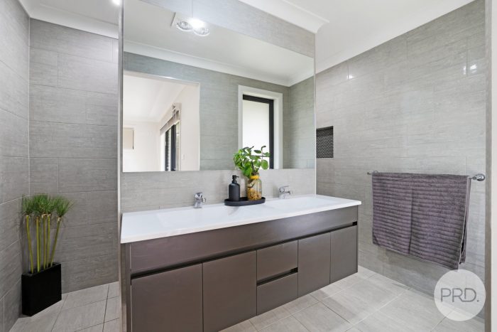 7 Bibil Cl, Nemingha NSW 2340, Australia