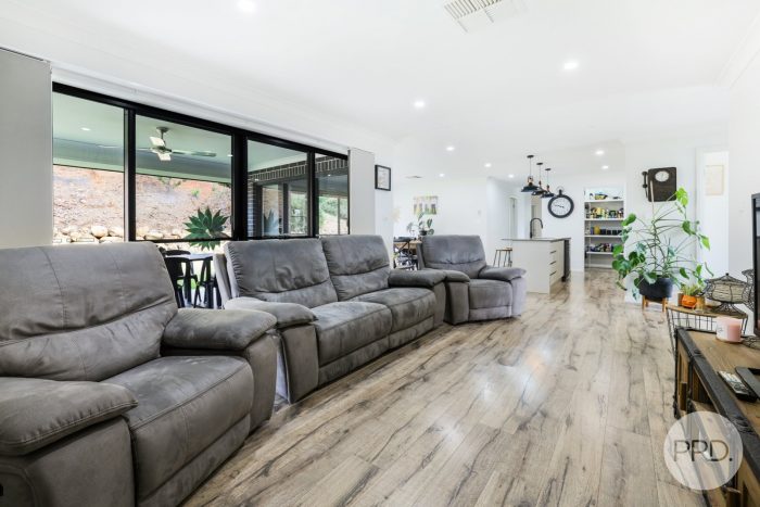 7 Bibil Cl, Nemingha NSW 2340, Australia