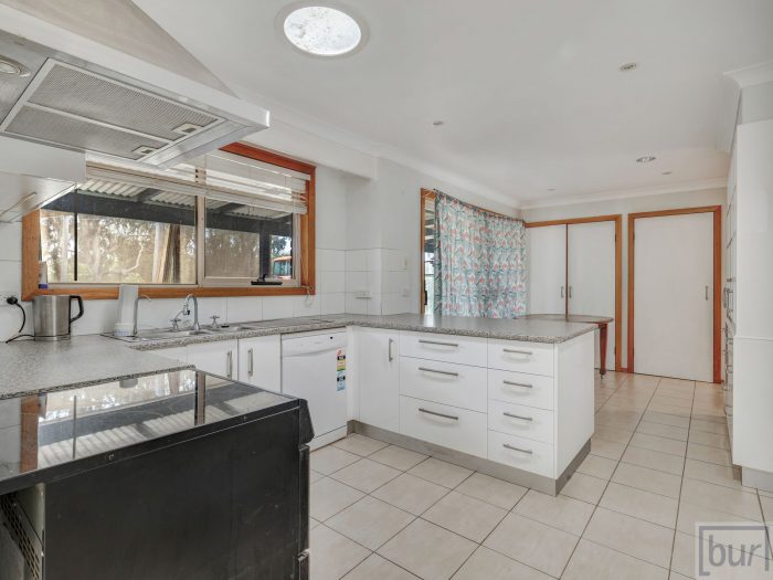 2035 Boorhaman Rd, Peechelba East VIC 3678, Australia