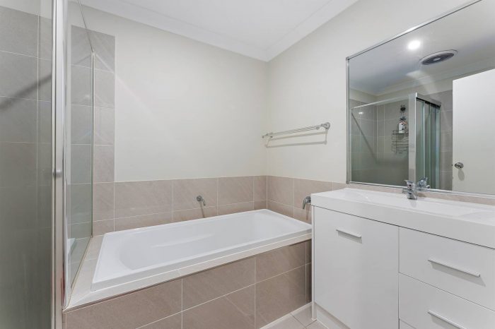 4 Theatre Walk, Bardia NSW 2565, Australia