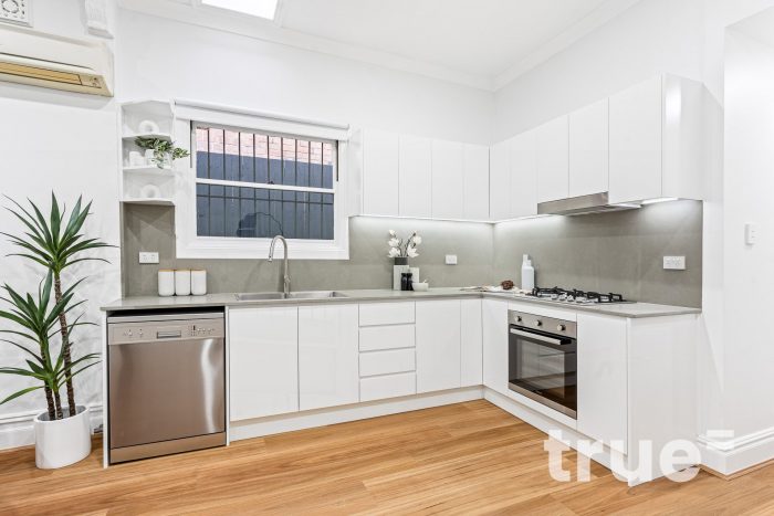 111 Cavendish St, Stanmore NSW 2048, Australia
