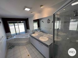 145 Daisy Dell Rd, Bororen QLD 4678, Australia