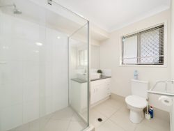 52 Duporth Cres, Dakabin QLD 4503, Australia