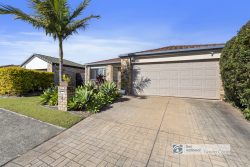 28 Triton St, Tweed Heads South NSW 2486, Australia