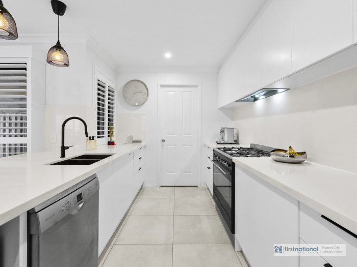 28 Triton St, Tweed Heads South NSW 2486, Australia